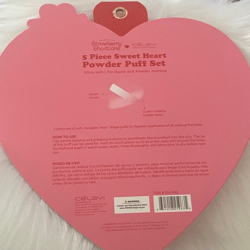Strawberry Shortcake 5-Piece Heart Powder Puff Set - Pink & Red - Picture 3 of 3